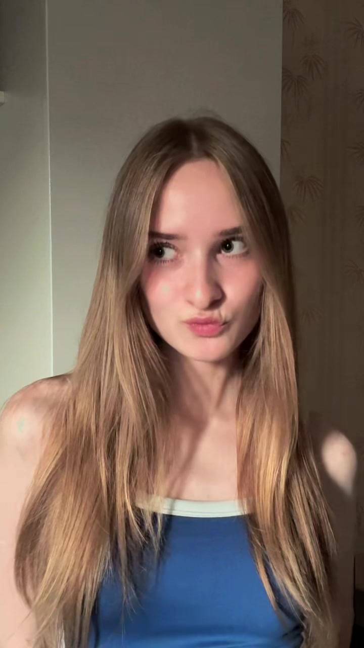@adelya_.
