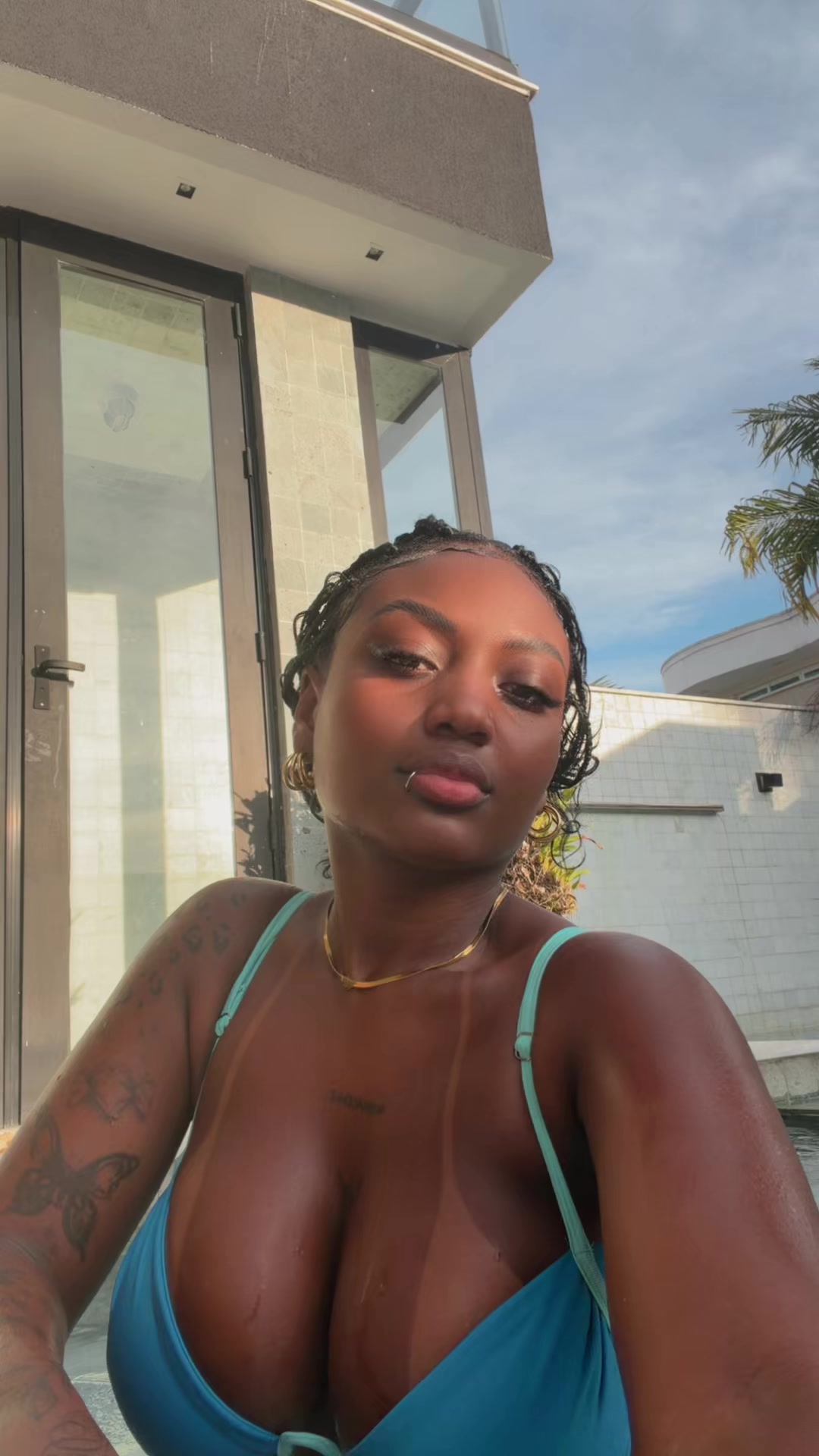 @alanahbombom