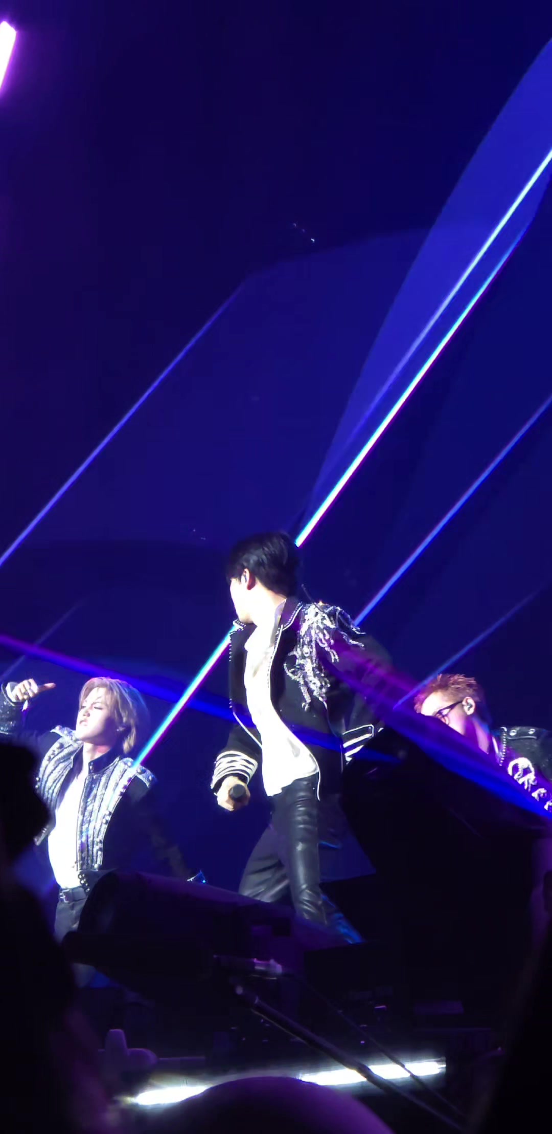 @kjk09
