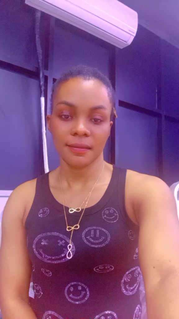 @happy gal 256