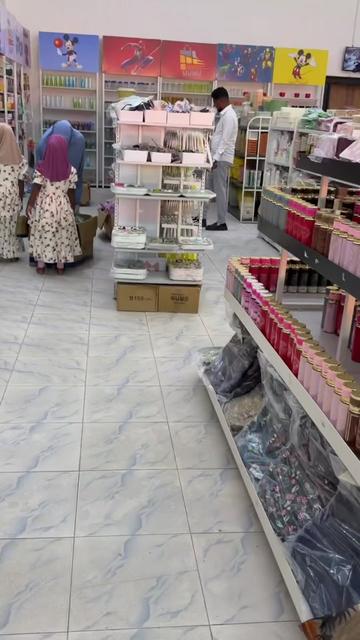 @reyxaan center🛍️👠