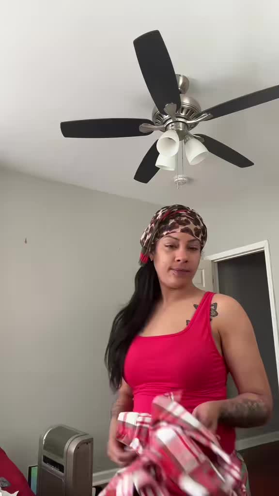 @Halo🥀💋
