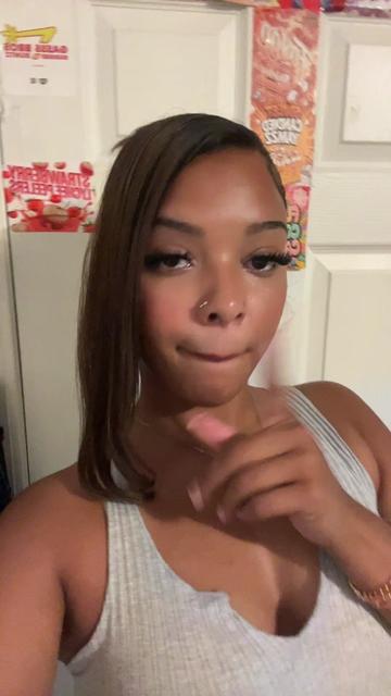 @🫣