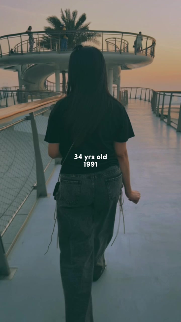 @Lasinee 🇹🇭🇦🇪