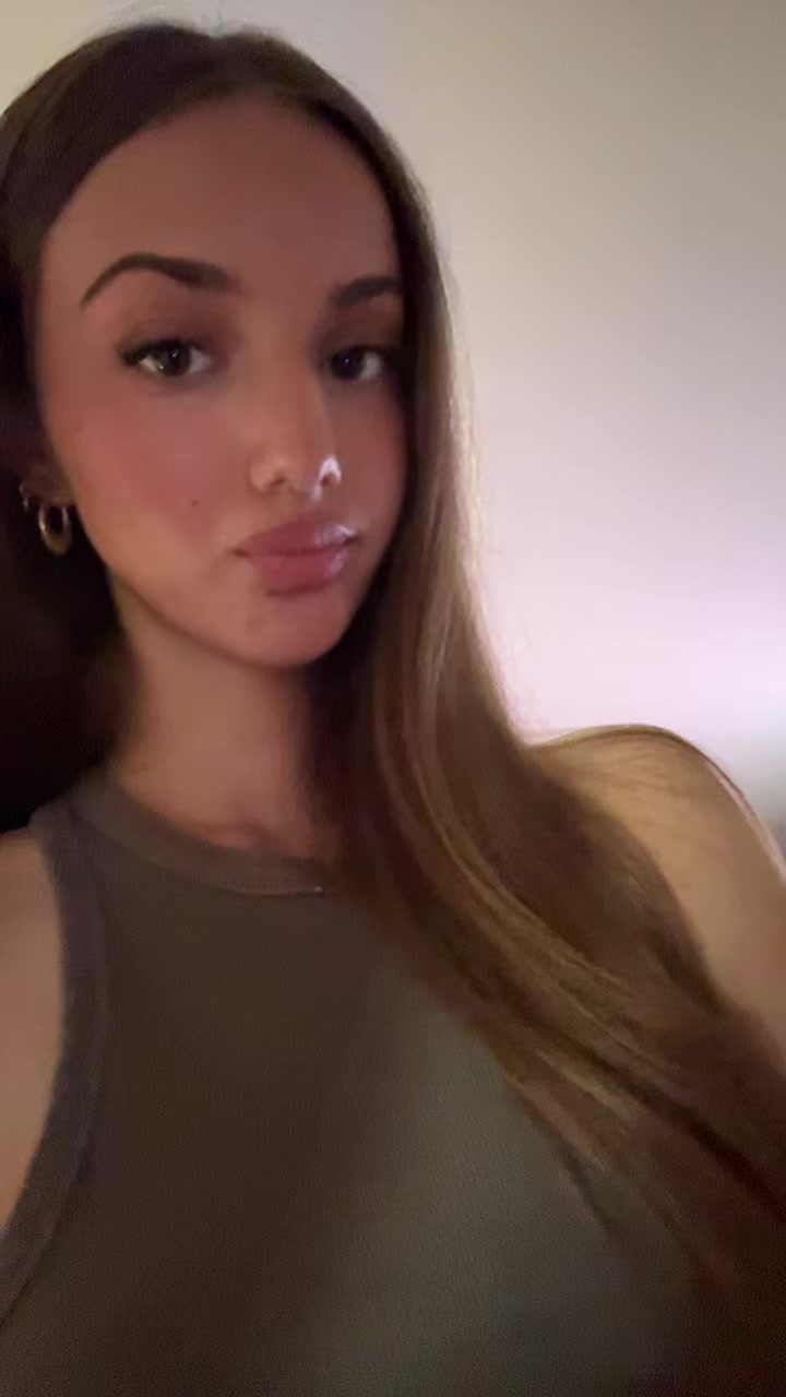 @vjola