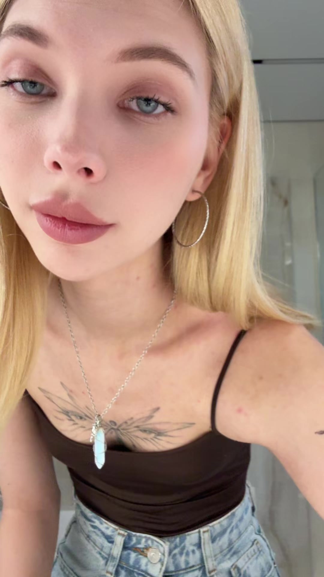 @Лера