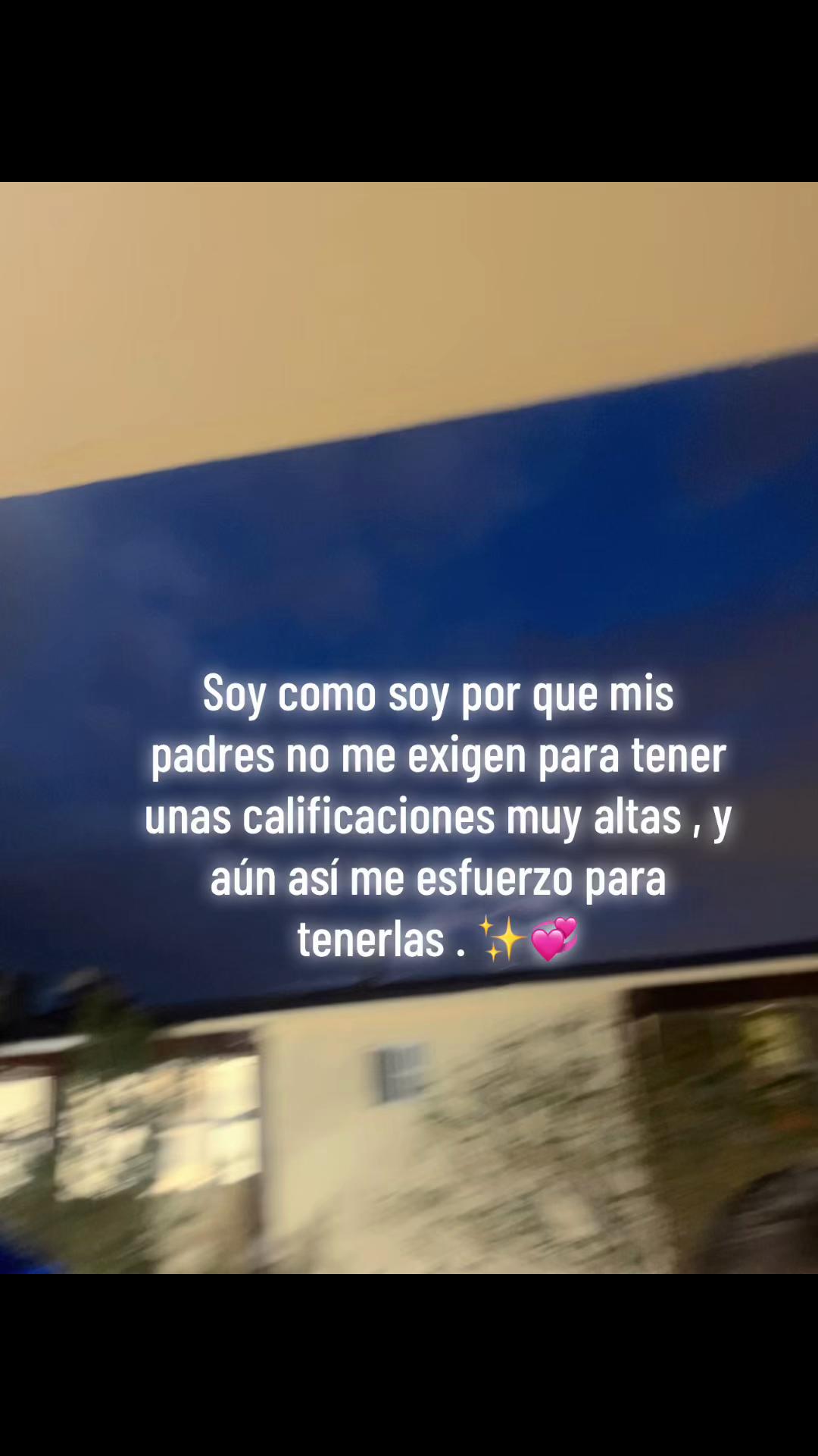 @adri_avila00