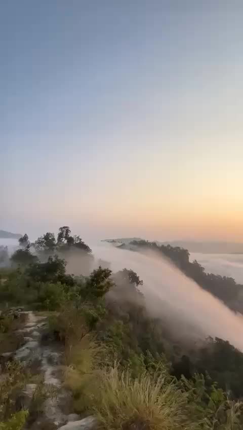 @बिपिन थापा 🕊️✨