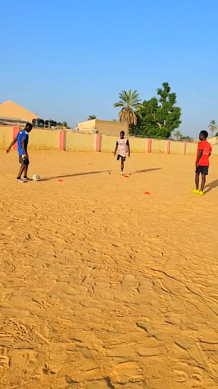 @Najeeb one Leg ⚽