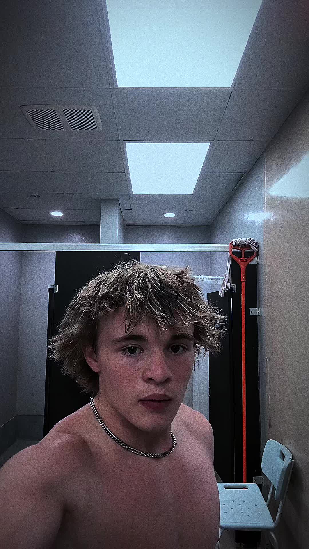 @Thomai