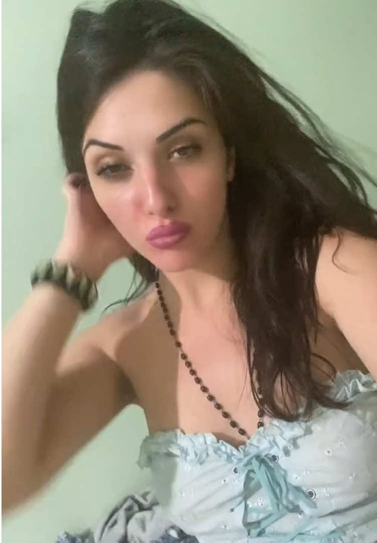 @☆Rovena Castelli☆