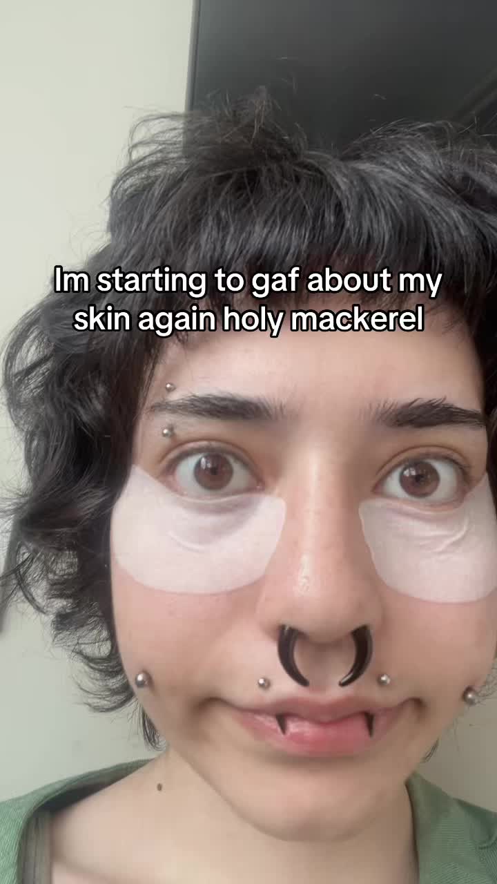@؟