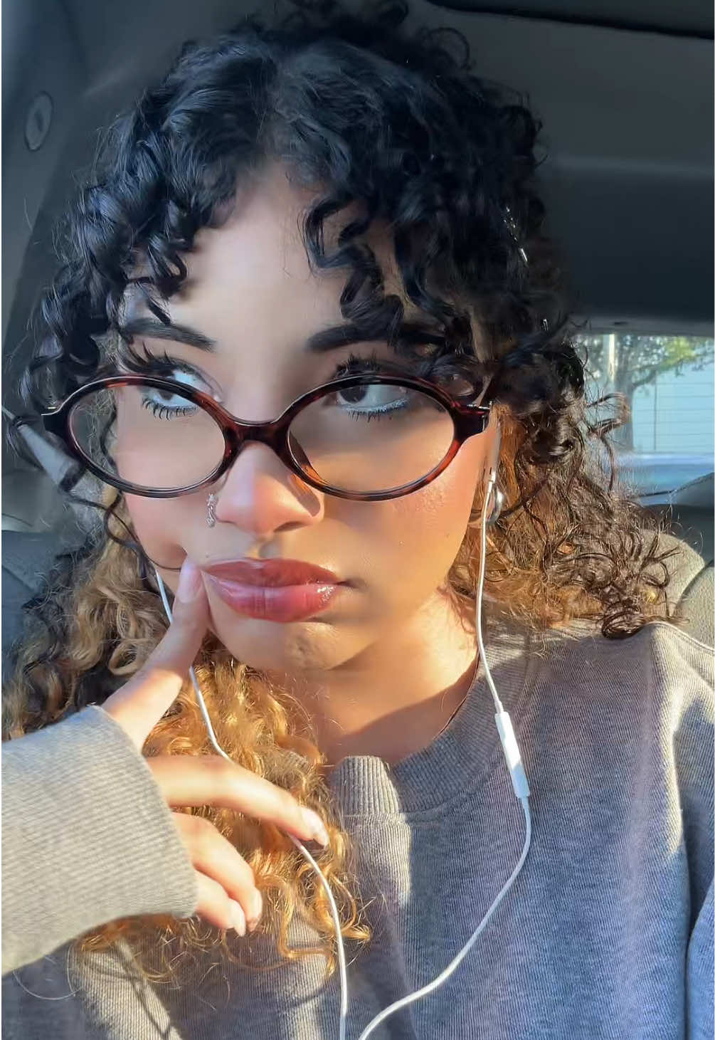 @⋆˙⟡