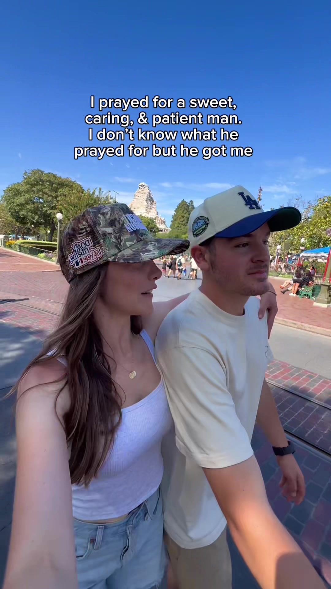 @rachellemaust