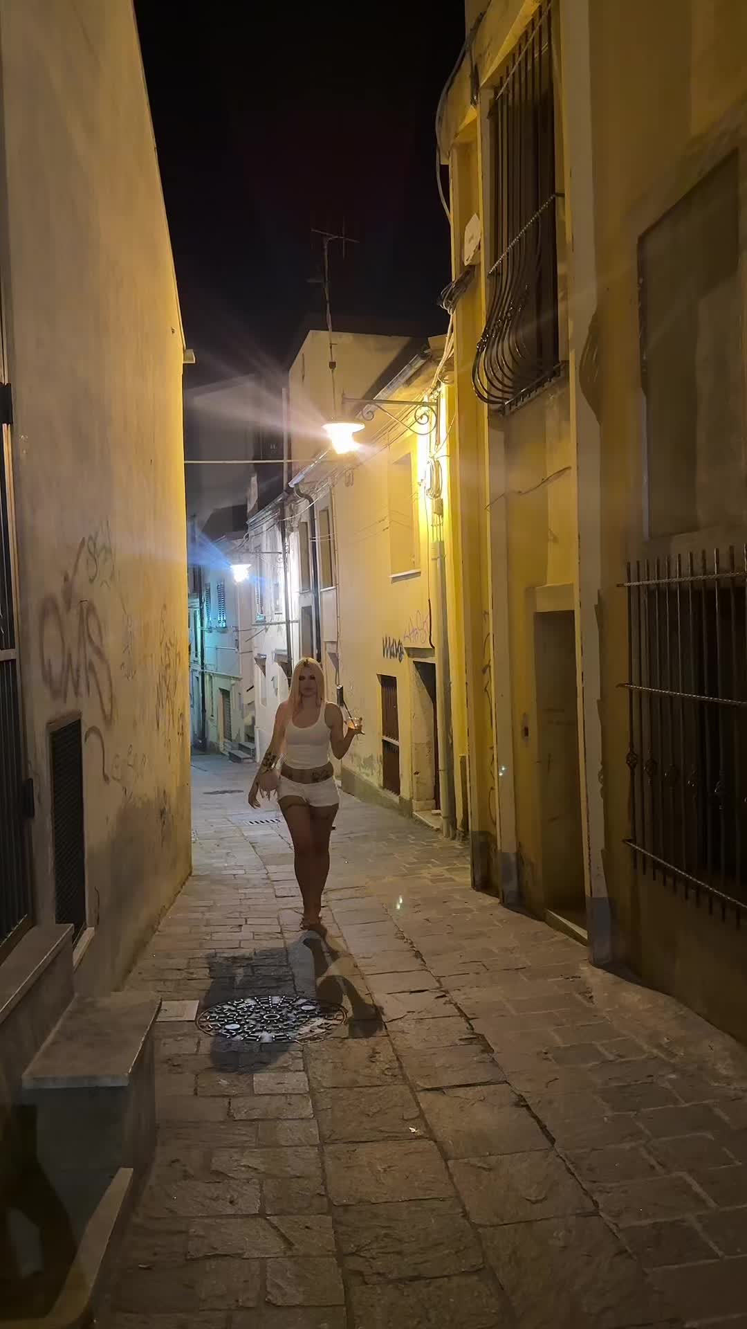 @elionathequeen_