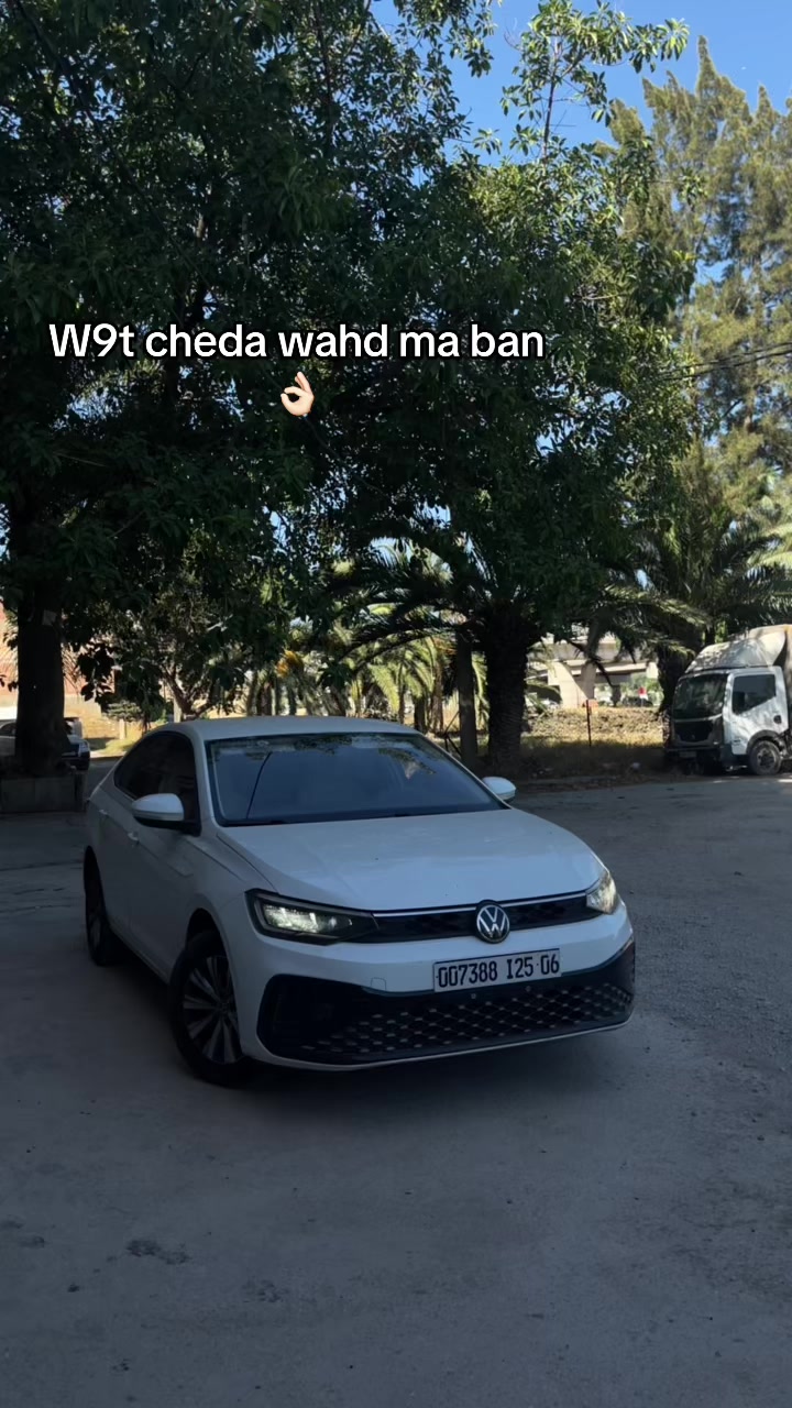 @👀