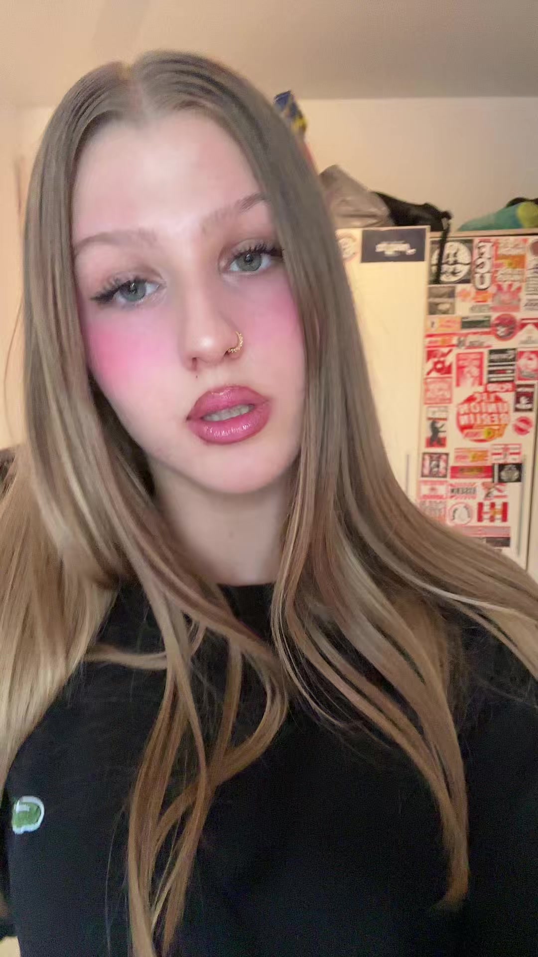 @️