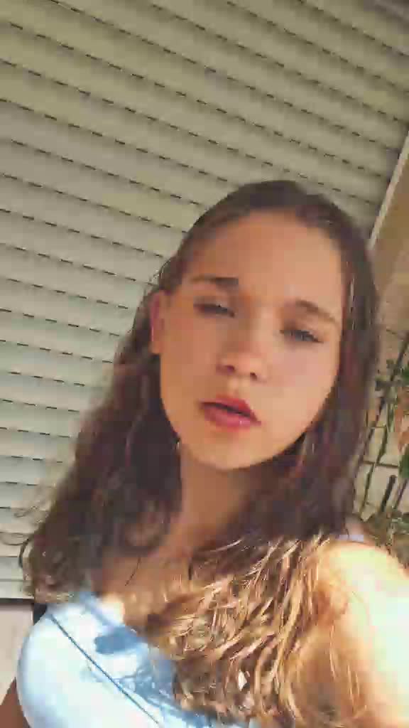 @Leslie