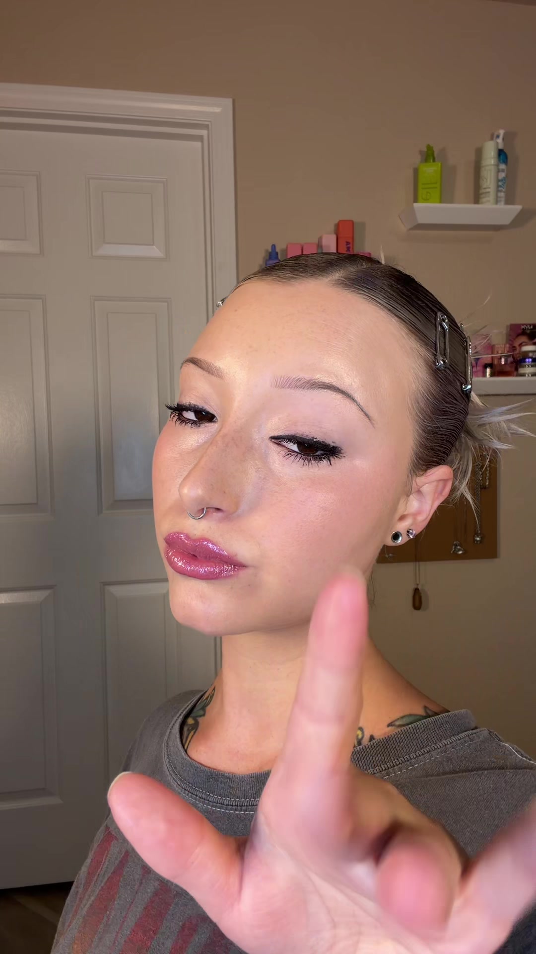 @vividly_lily