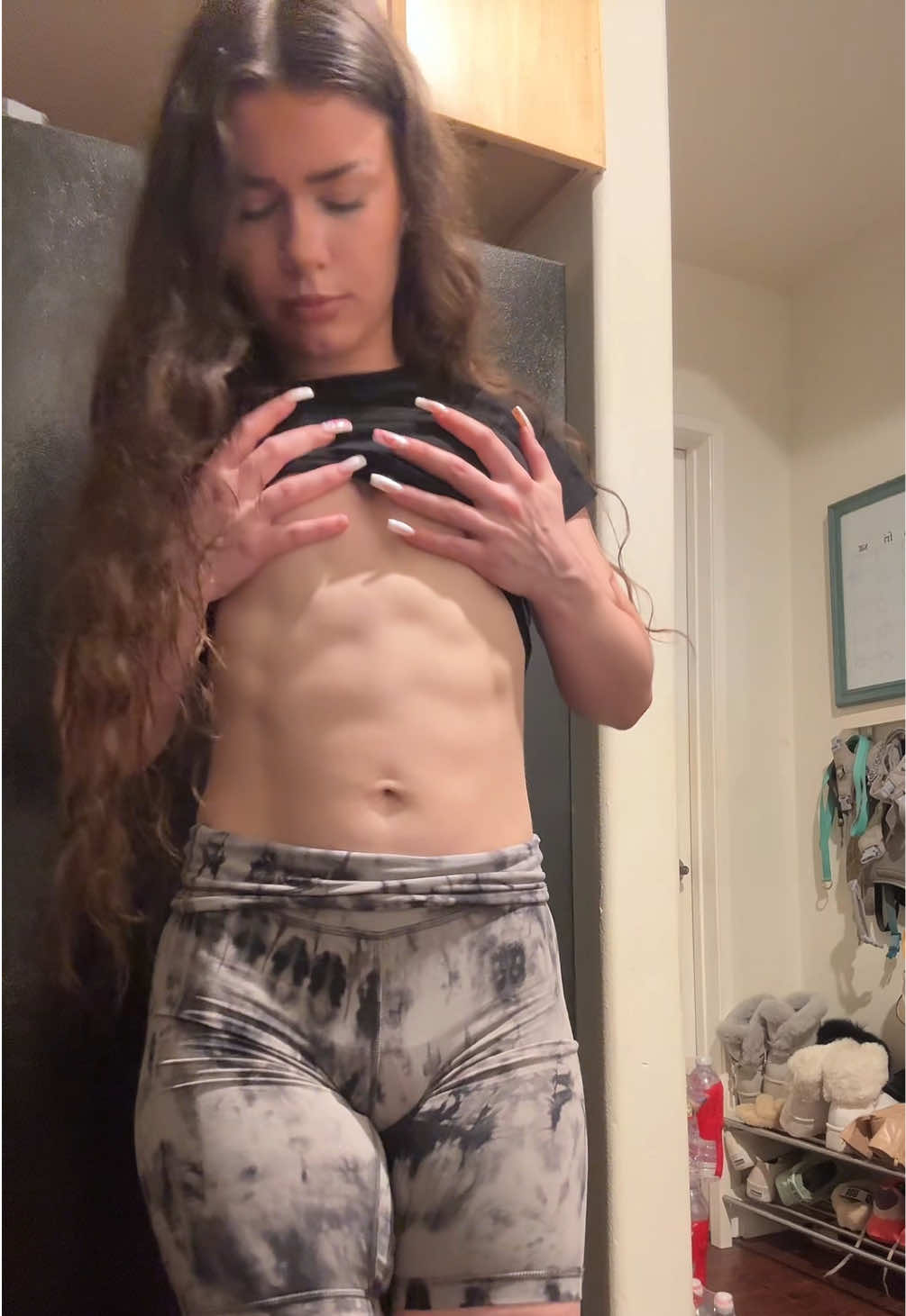 @whodoesshethinksheis111