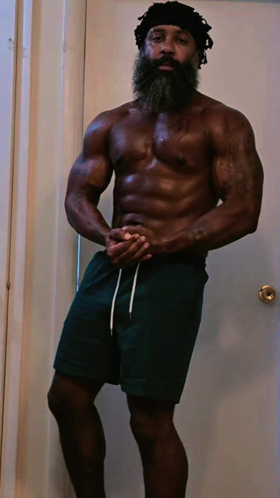 @TheSexyBusDriver