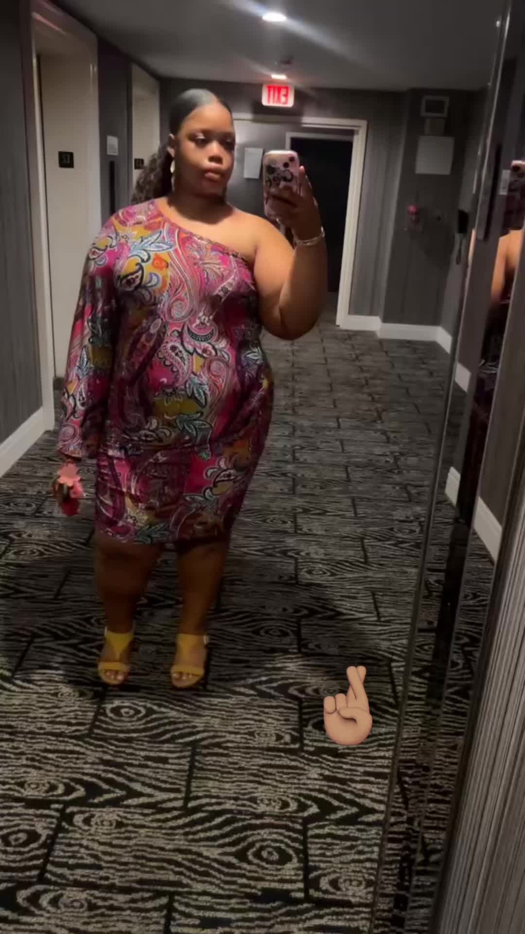 @Lady_.Desi