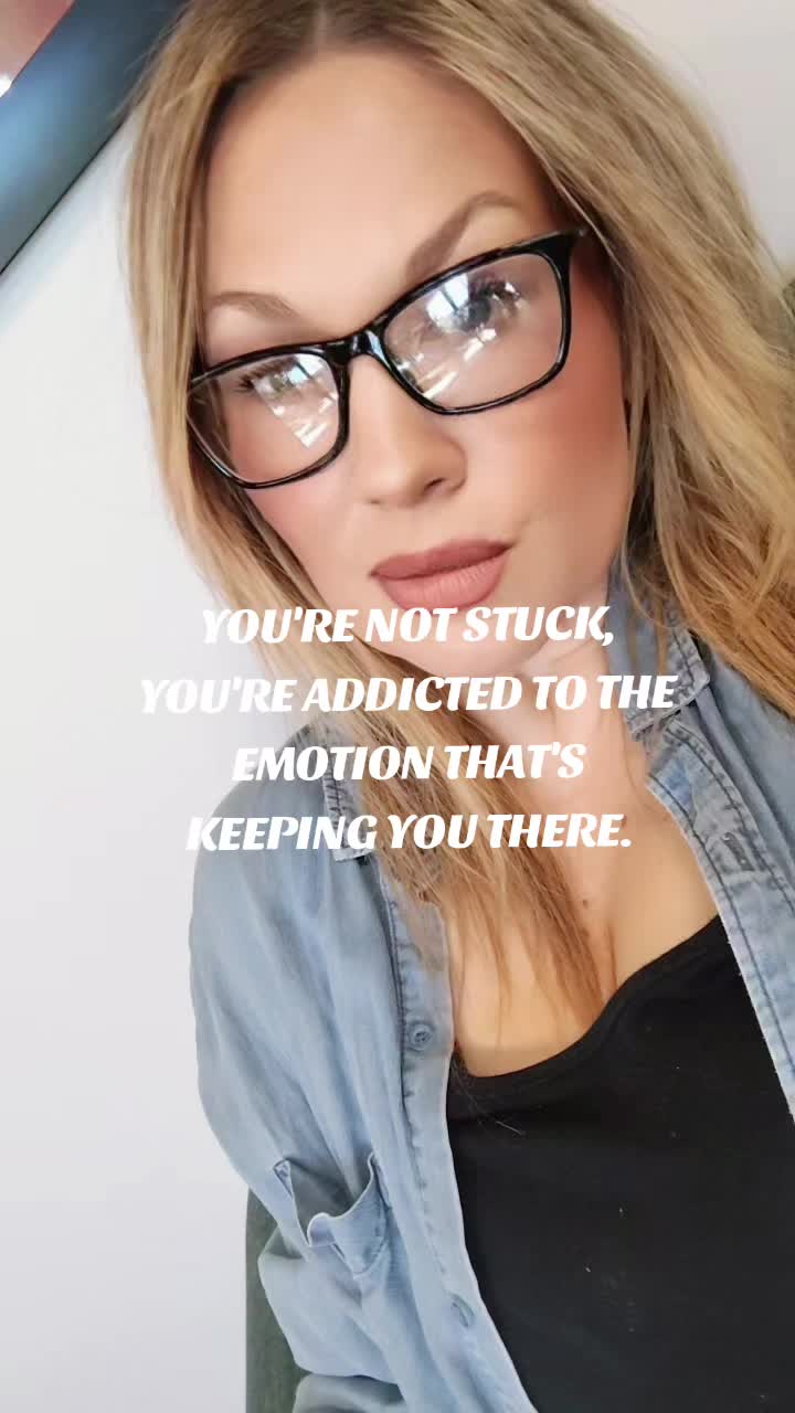 @Melissa kay🌻