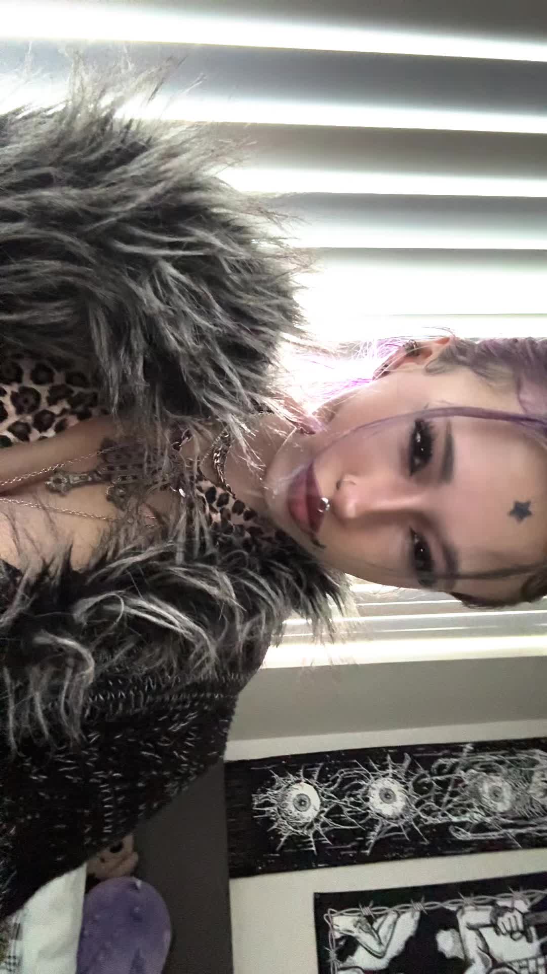@strawberrii<3