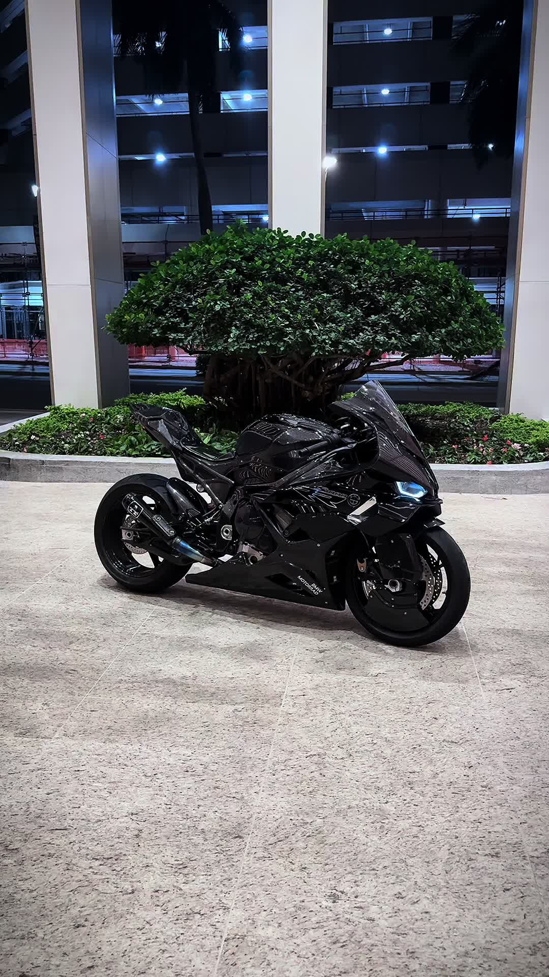 @s1krzx