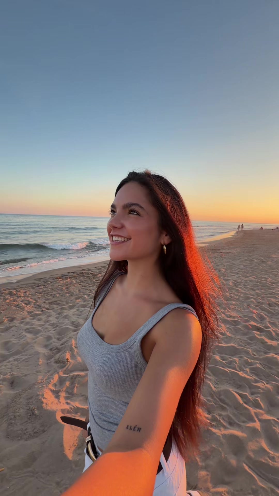 @dafnevicente06