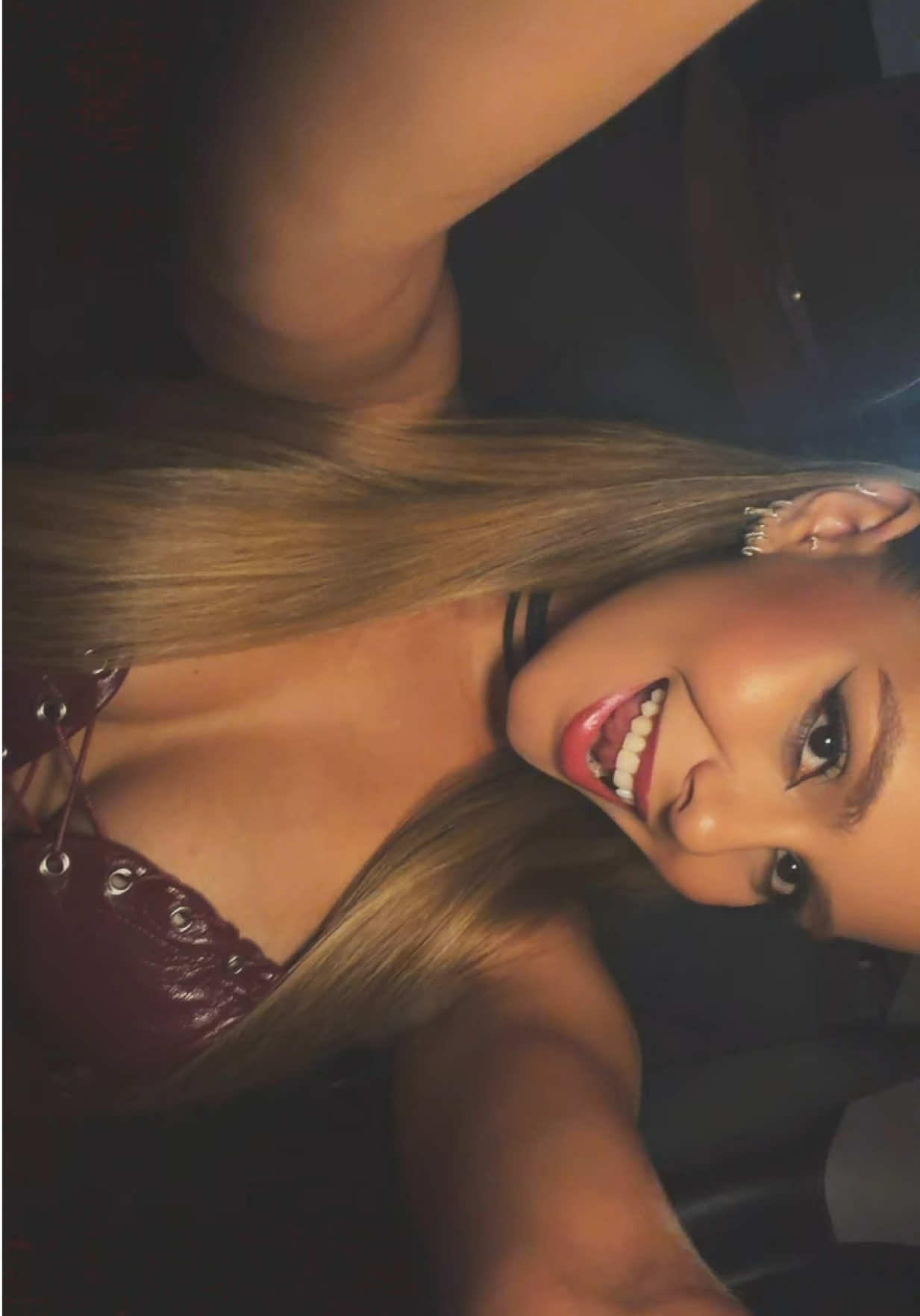 @💋