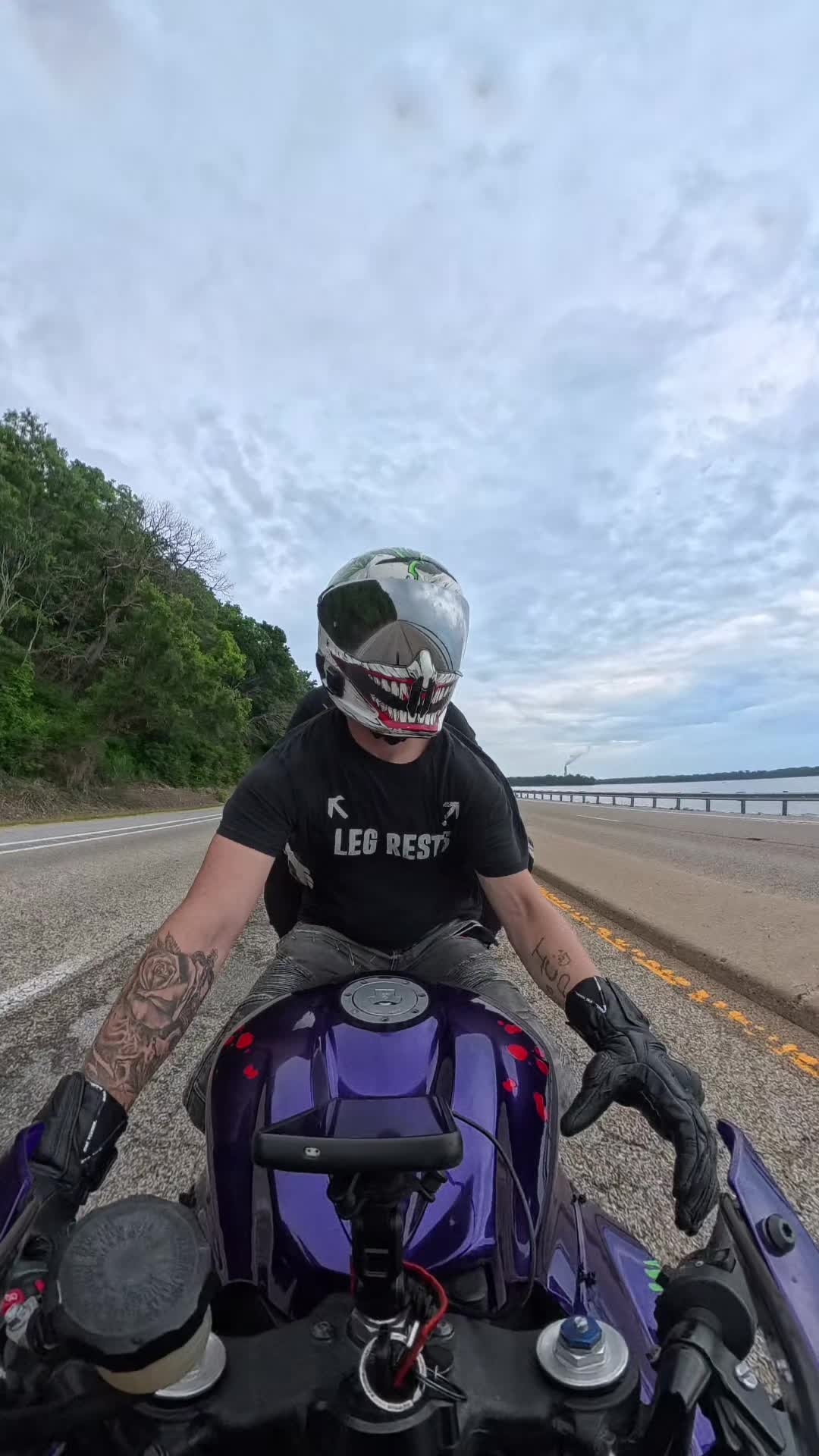@TwoWheelJokerr