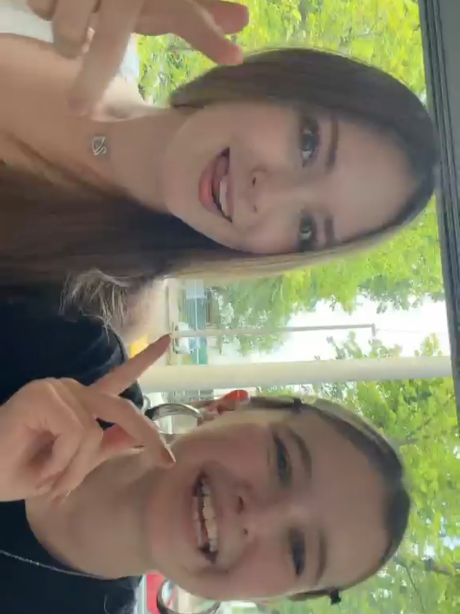@Eliiii