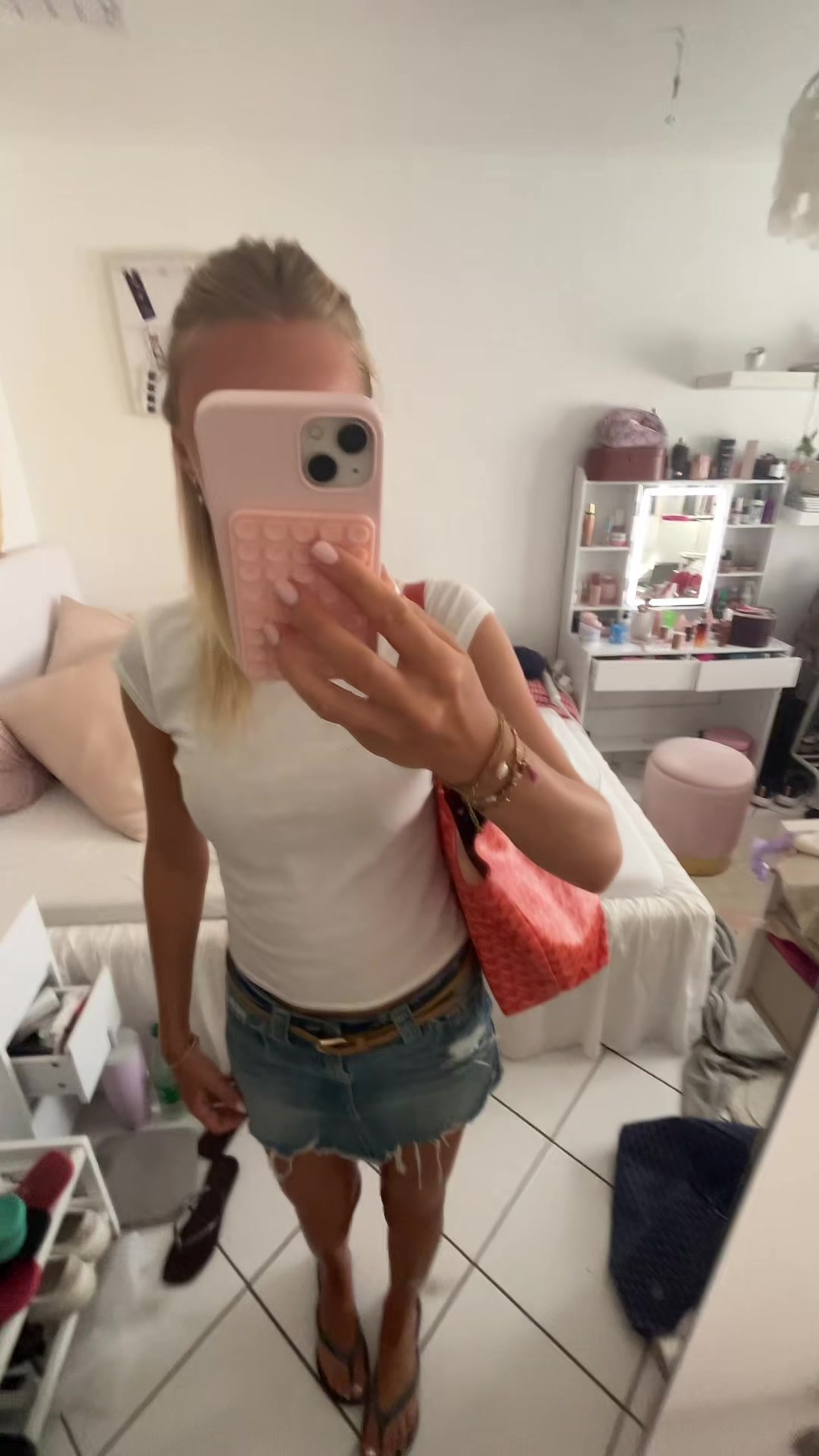 @LILLY MARIE