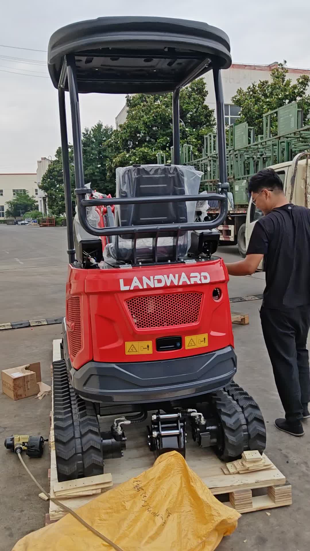 @Landward mini excavator02