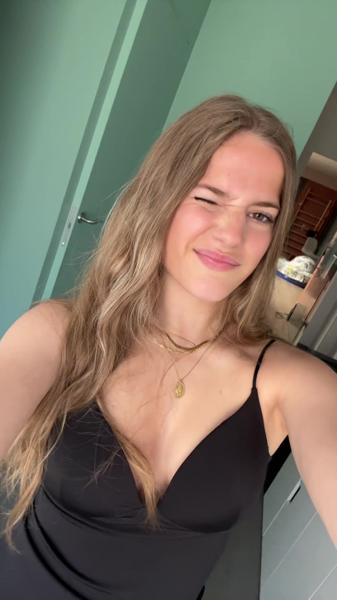 @𝐋𝐄𝐍𝐀