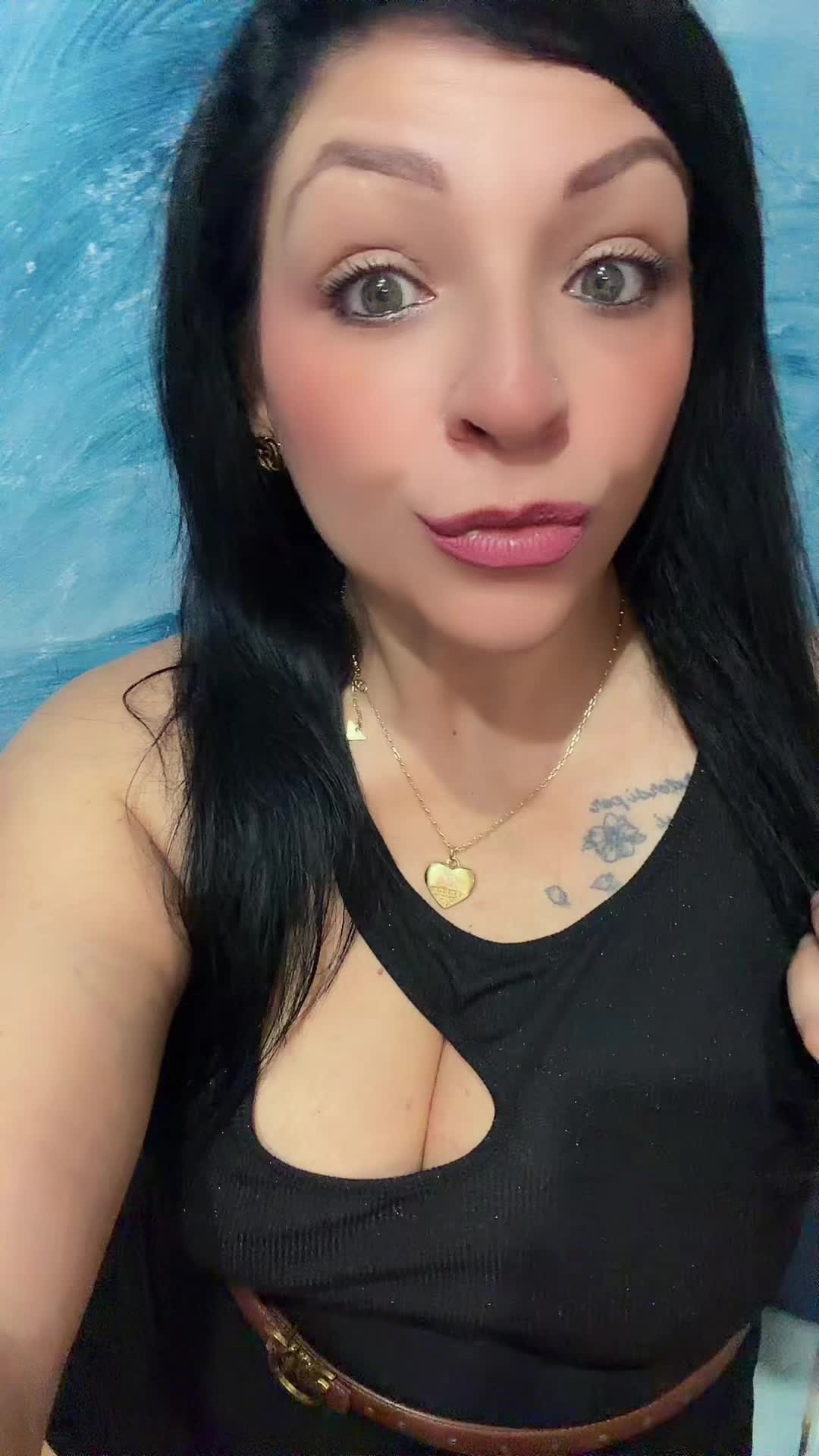 @🦋PIERA🦋occhi verdi