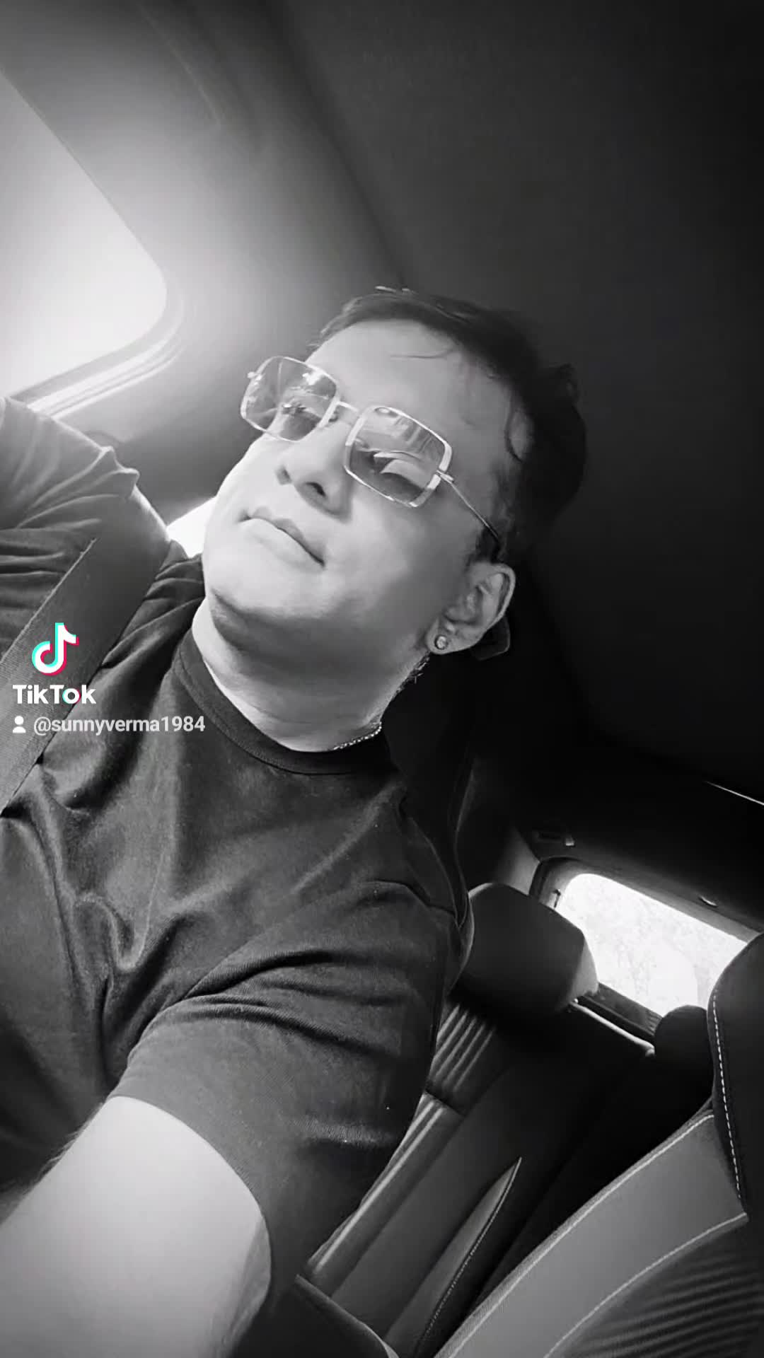 @Sunny Verma 🇮🇳 ❤️🧿 🇩🇪