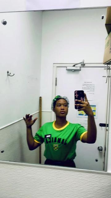 @itz_yourgirl_ren_