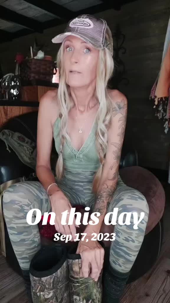 @Just_Debbie 🏹