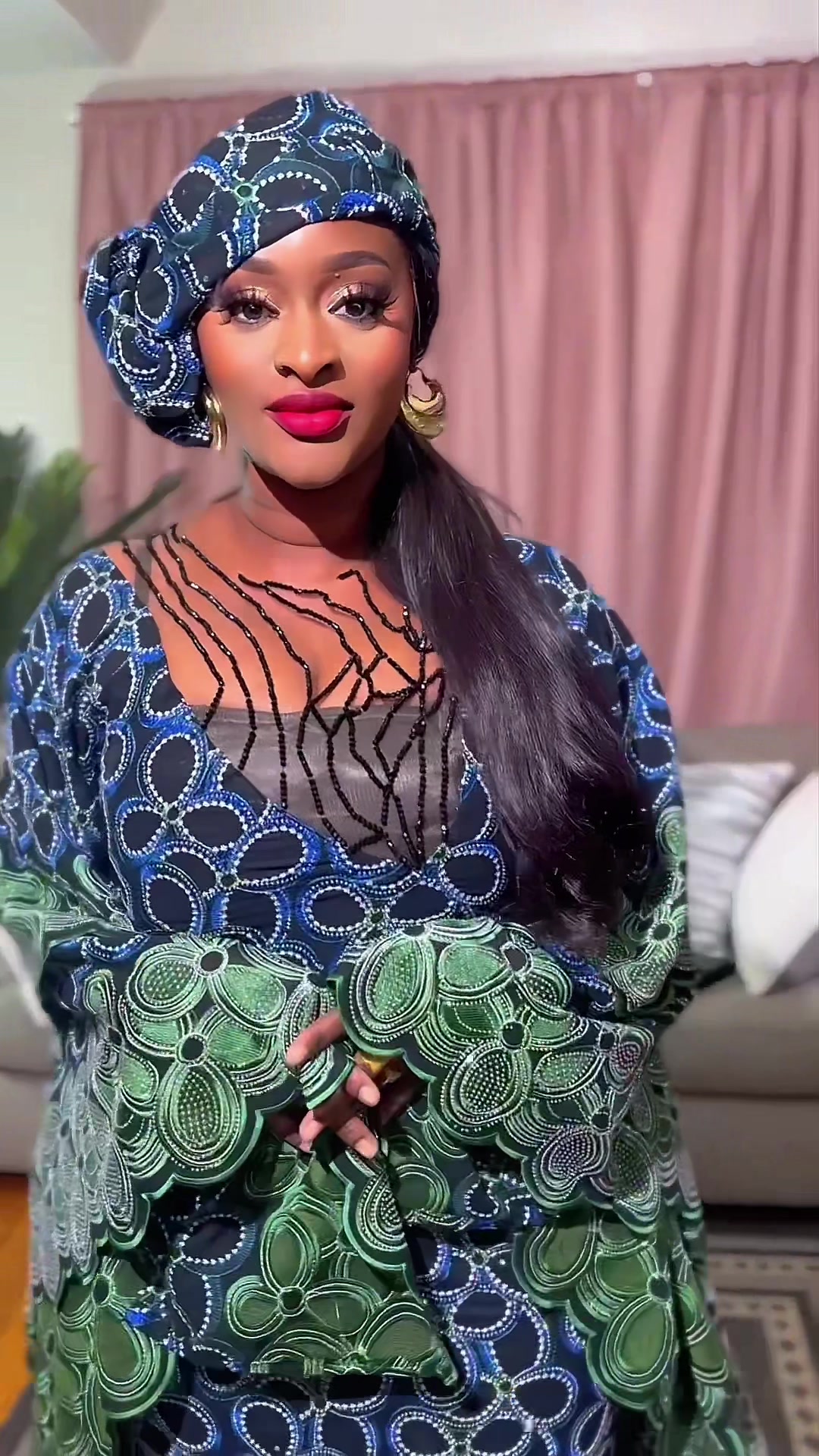 @awaintercouture