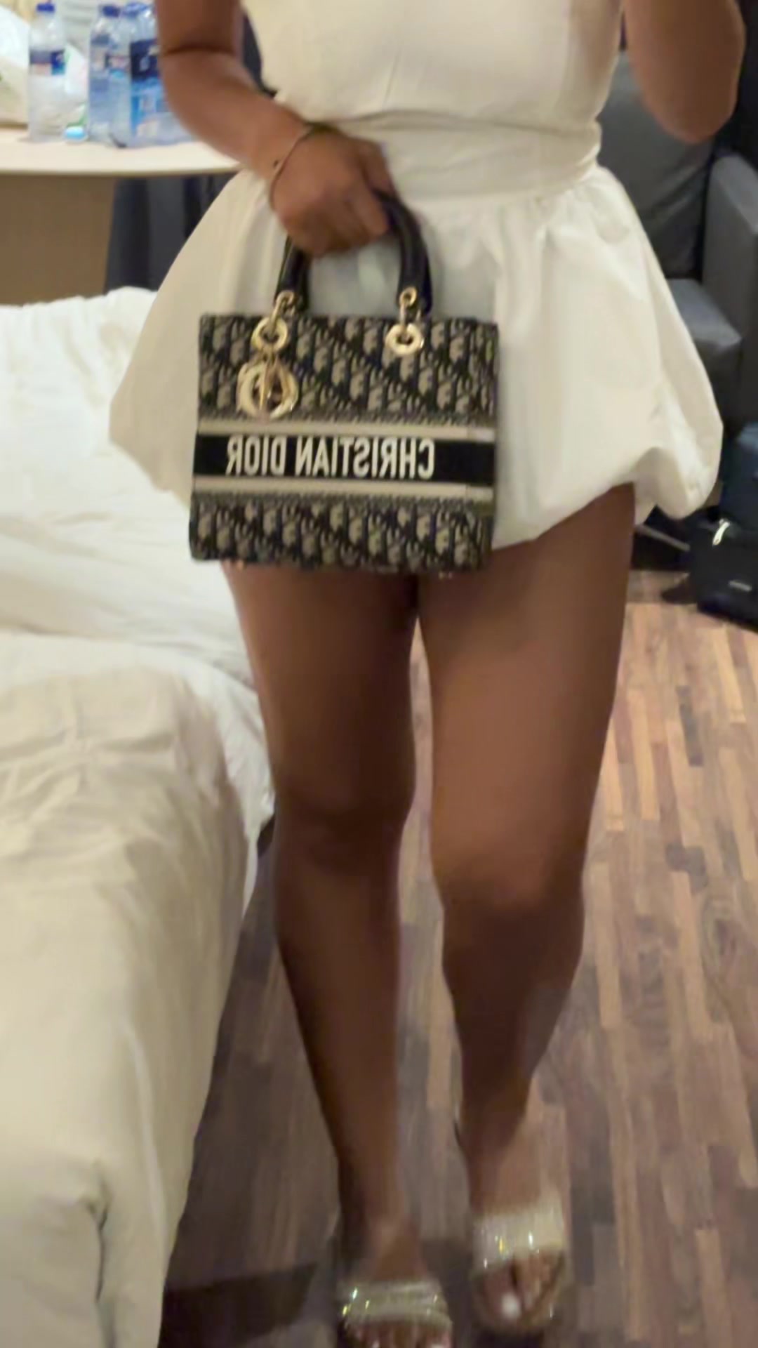 @tesshrw
