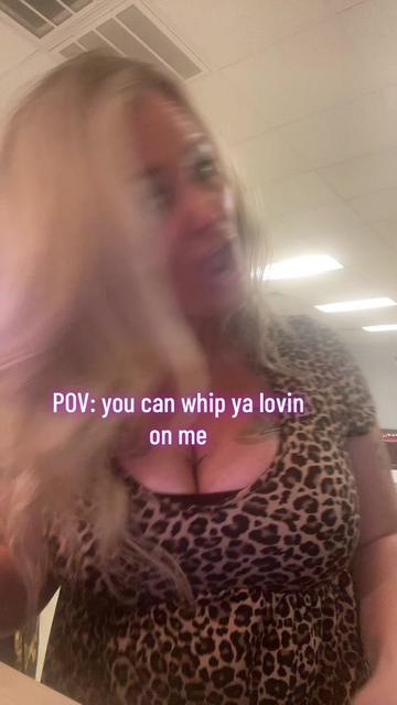 @HotMessMissRiss🩷
