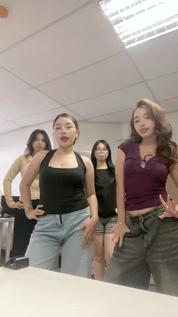 @𝑀𝓈. 𝐸𝓊𝓃𝒾𝒸𝑒💫