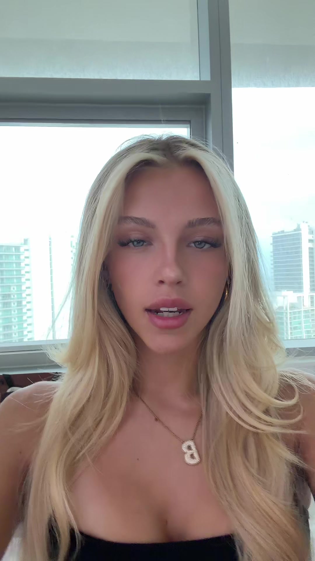 @lilliansnyderr