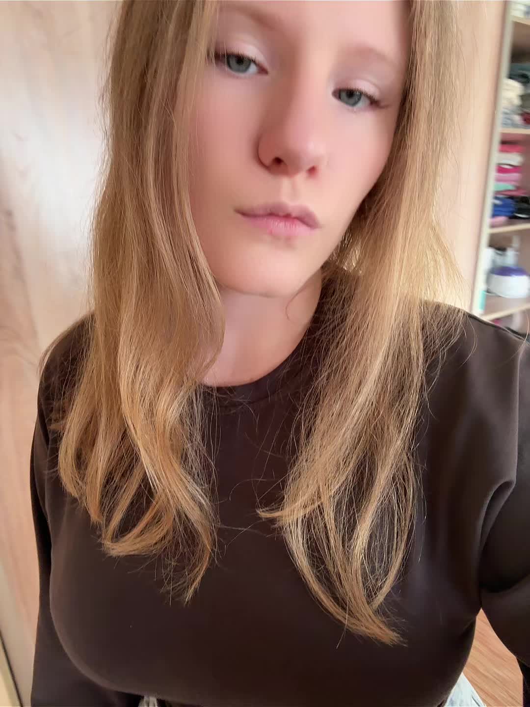 @mamakarina)