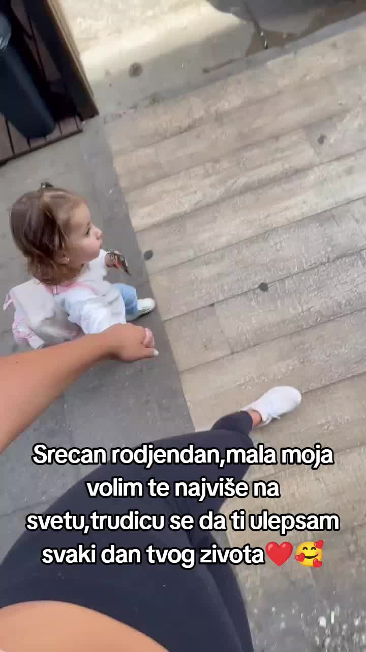 @Eleonora Zicer 🤭