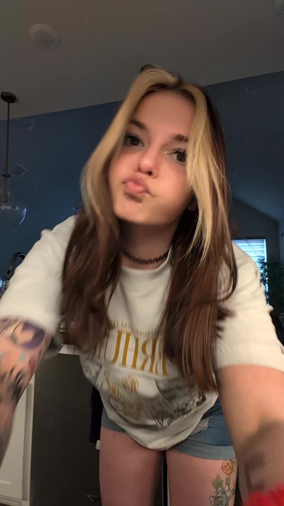@BibbidiBobiBoo | Streamer