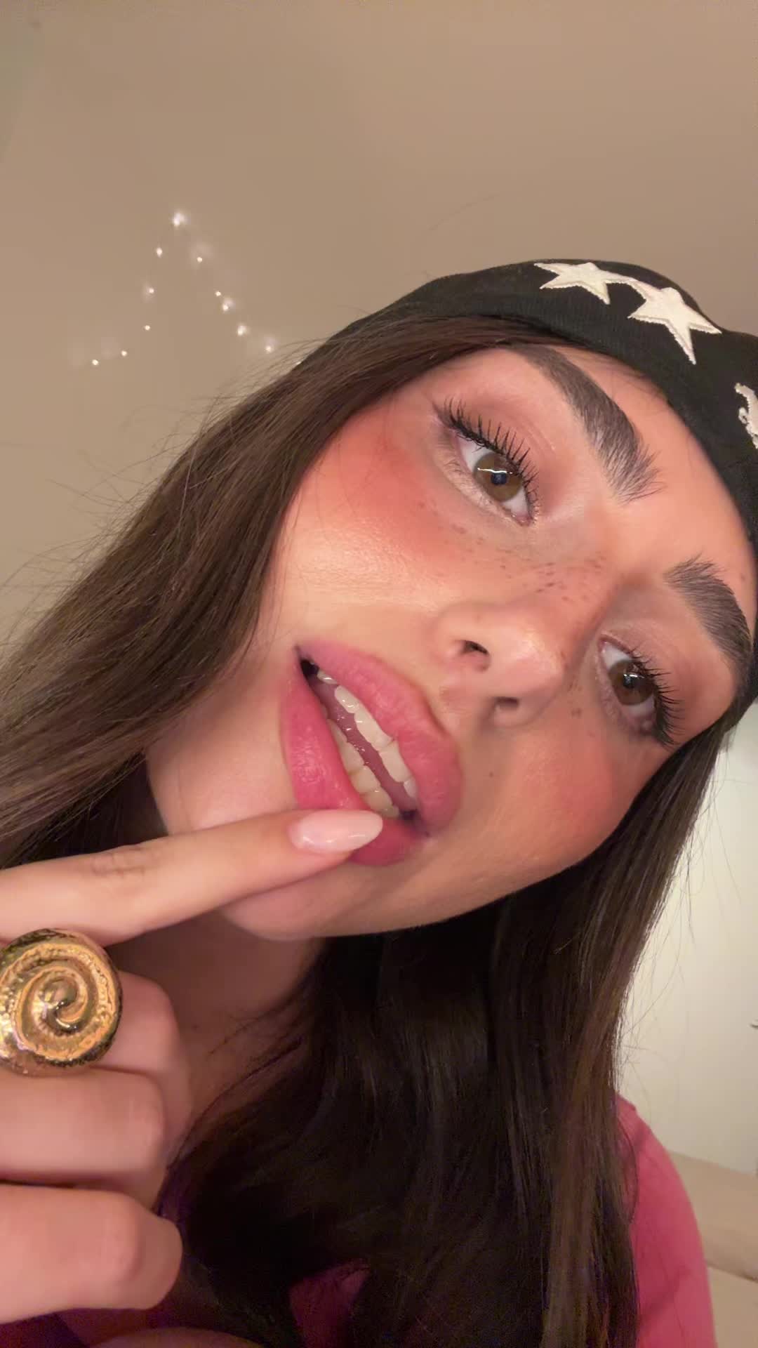 @⠀