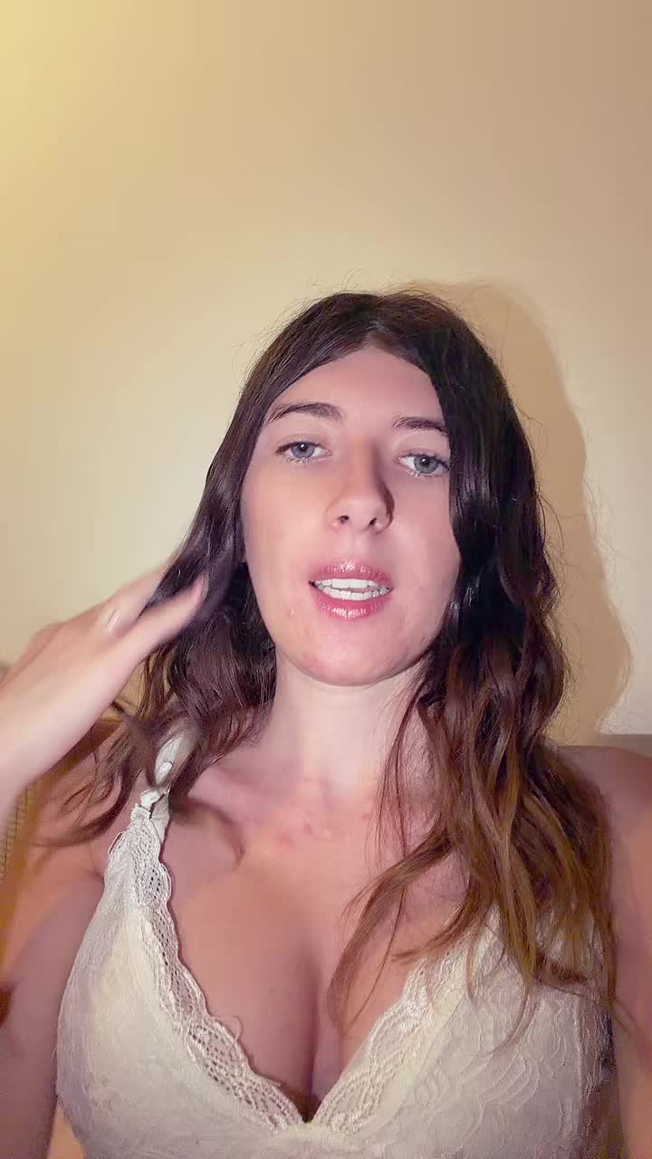 @Julie🩷🦁